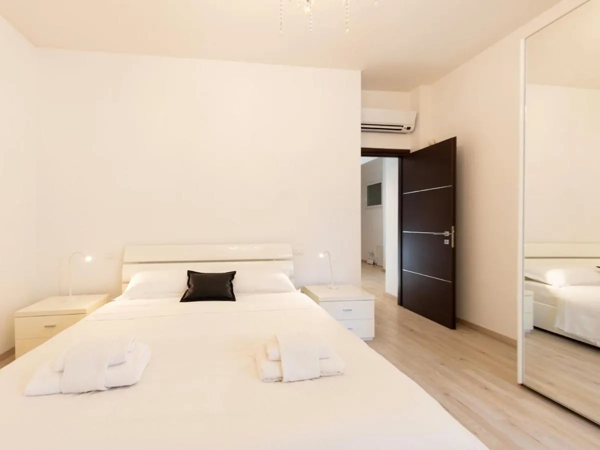 The Best Rent - Modern Two-Bedrooms Apartment In Monteverde Area Rome